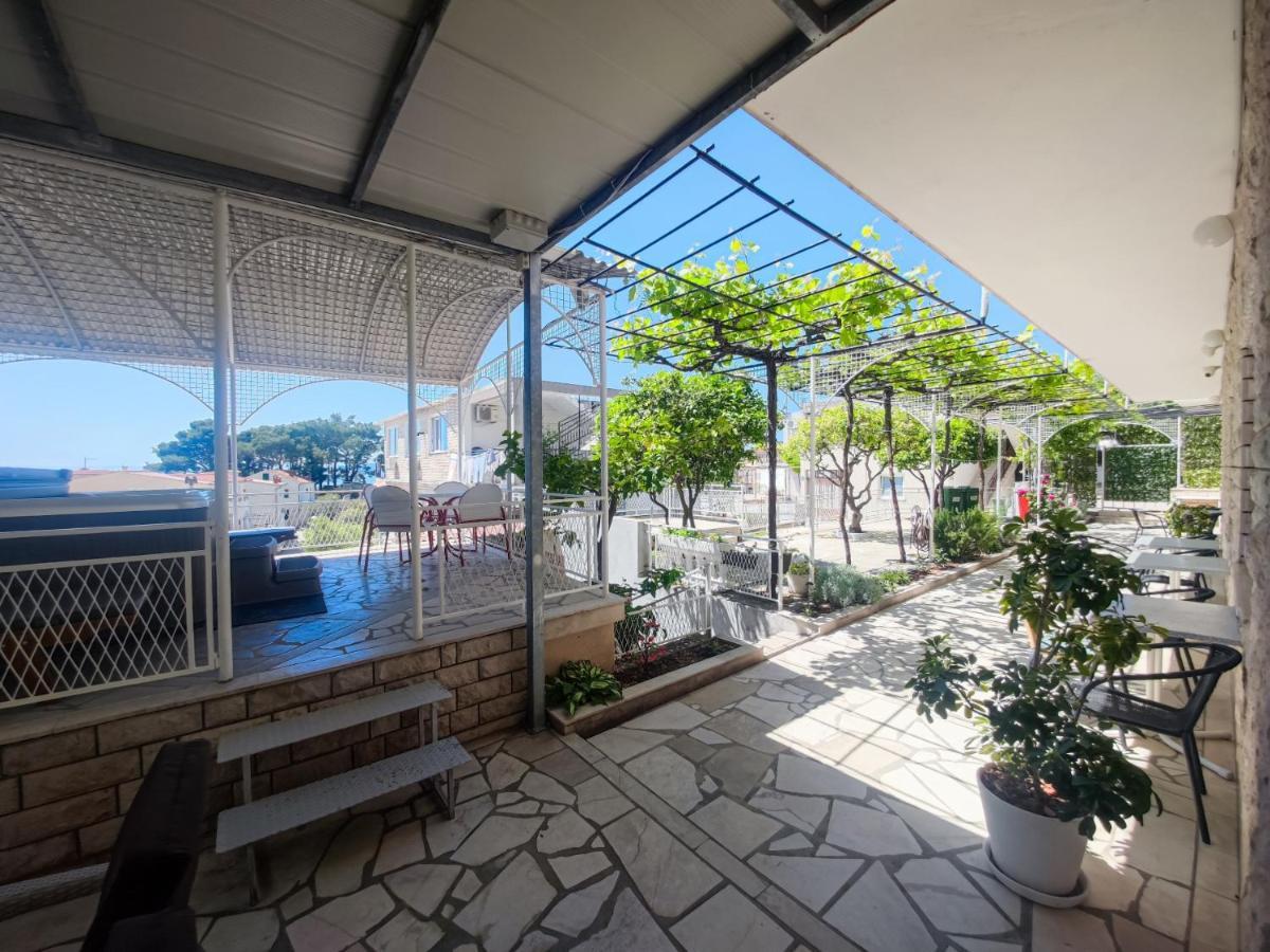 B&B Villa Ivona Baška Voda Exterior foto